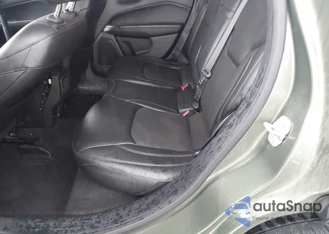 2018 Jeep Compass Latitude 4X4 from USA, damaged, VIN 3C4NJDBB2JT315024